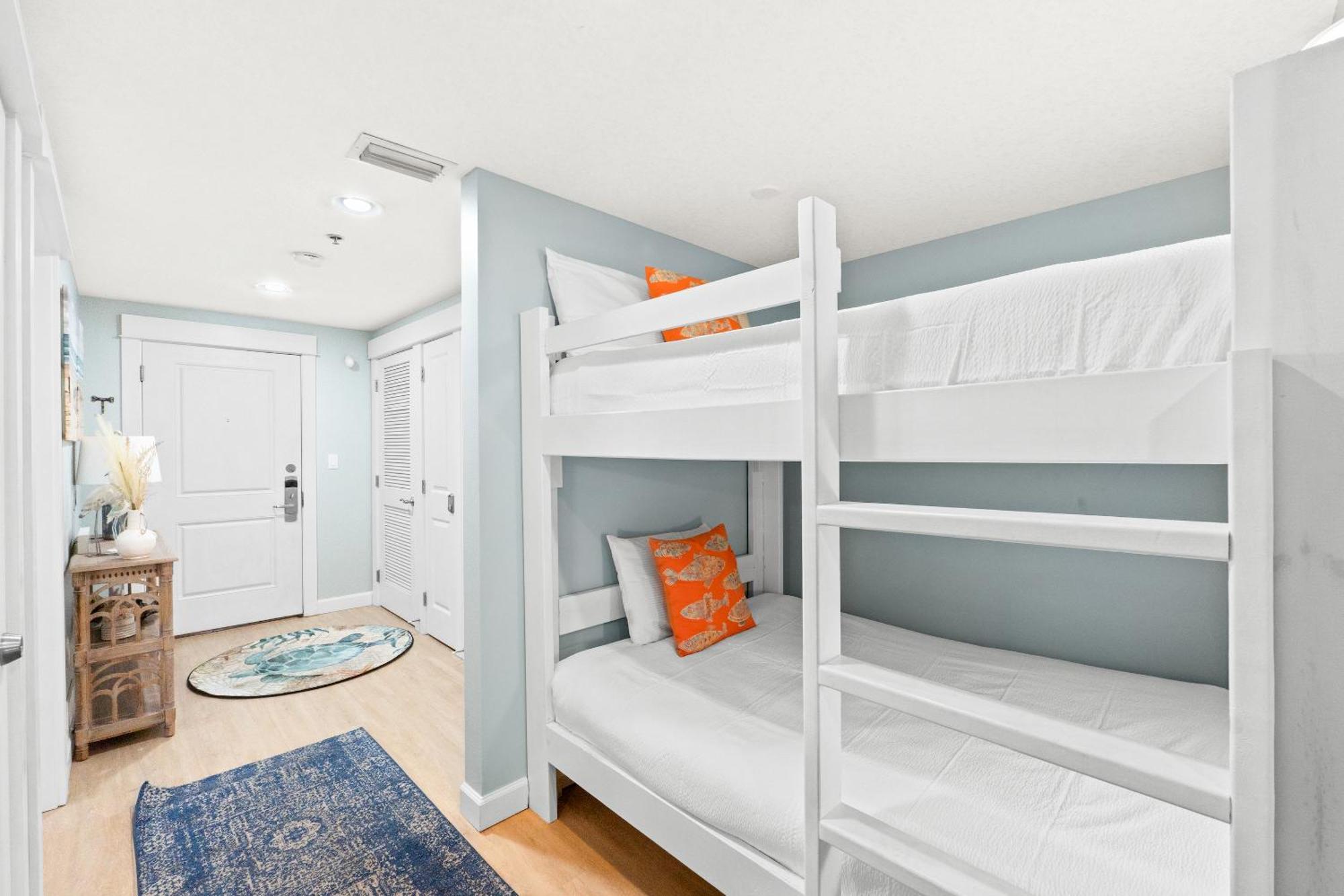 Grand Panama By Panhandle Getaways Panama City Beach Room photo