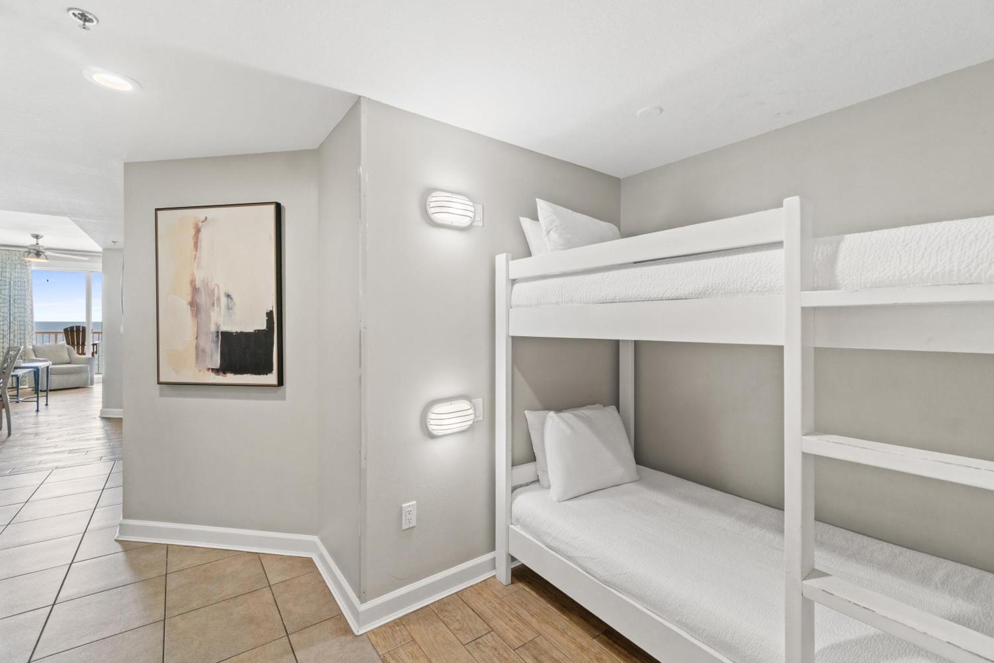 Grand Panama By Panhandle Getaways Panama City Beach Room photo